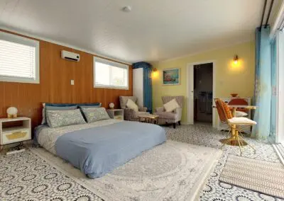 Quiet, private & luxurious self-catering AirBnB accommodation and retreat with exclusive access to our swimming pool for a relaxing place to stay in Auckland.