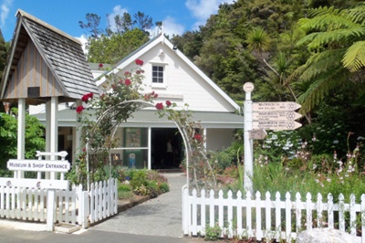 Auckland Customized Sightseeing Tours Historic Deveonport Tour