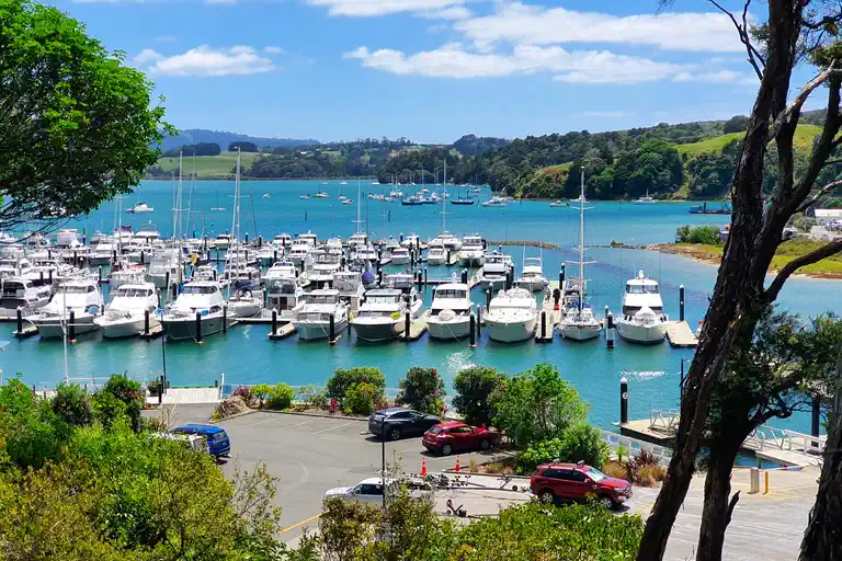 auckland-sky-tower - custom auckland tours